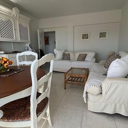 Apartamento Con Acceso Directo A La Playa Daire Valensiya Dış mekan fotoğraf